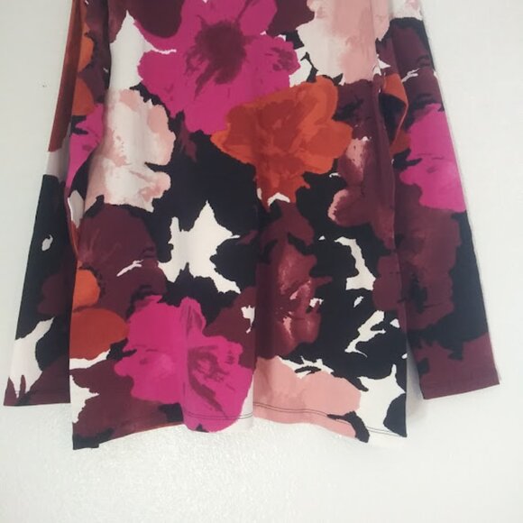 Susan Graver Weekend women's size M multicolored floral top - Picture 7 of 15